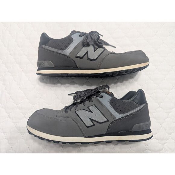 👟 New Balance 574 Sneakers Grey Black Size 7 - Picture 1 of 7